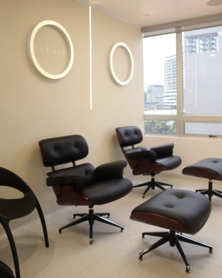 Plastic surgeon in Medellín in Oviedo Medical Tower - Dr. David Delgado 4