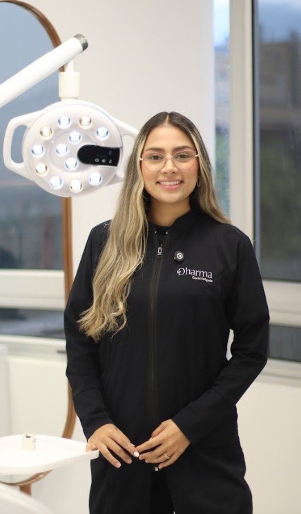 Teeth Whitening in Medellín- Be Dharma Dental- aesthetic dentistry