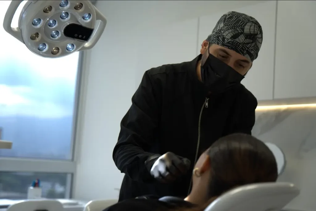 Dental Crowns in Medellin- Plastic Surgery Medellín